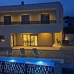 Vila Mare