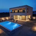 Vila Mare