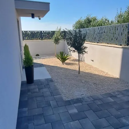 Mare Villa