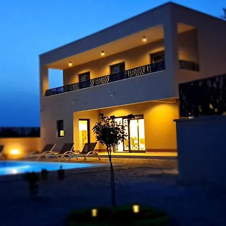 Mare Villa *