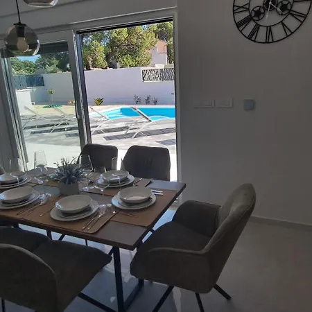 Mare Villa