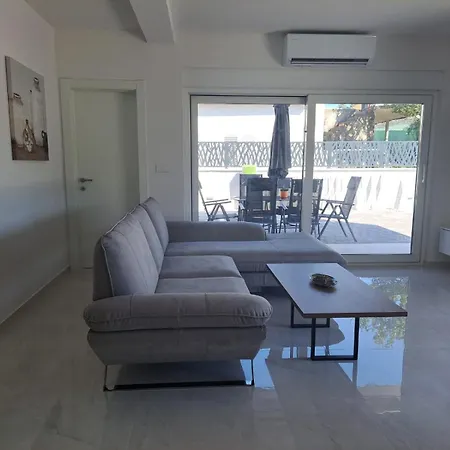 Villa Mare Pirovac