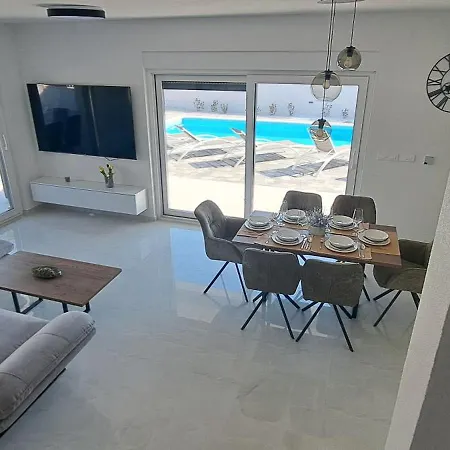 Mare Villa *
